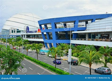 SM Mall of Asia Mall Facade in Pasay, Philippines Editorial Photography ...