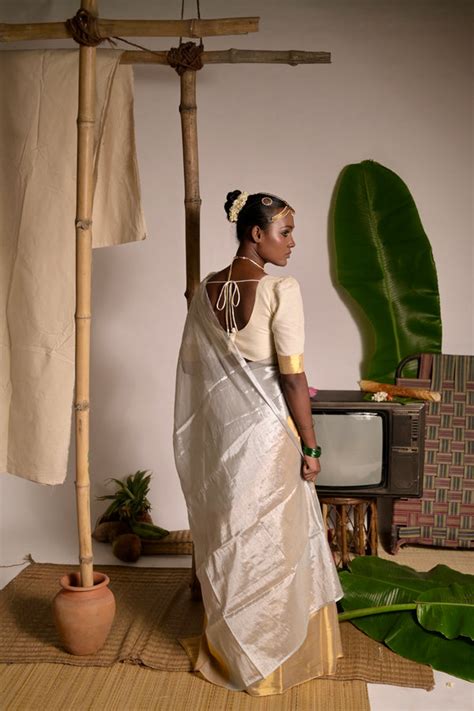 Onam Saree - Buy Kerala Onam Saree Online | Huts and Looms