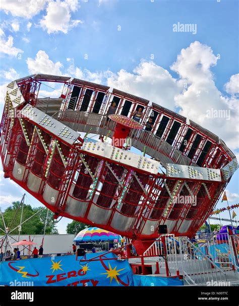 Zero Gravity Carnival Ride
