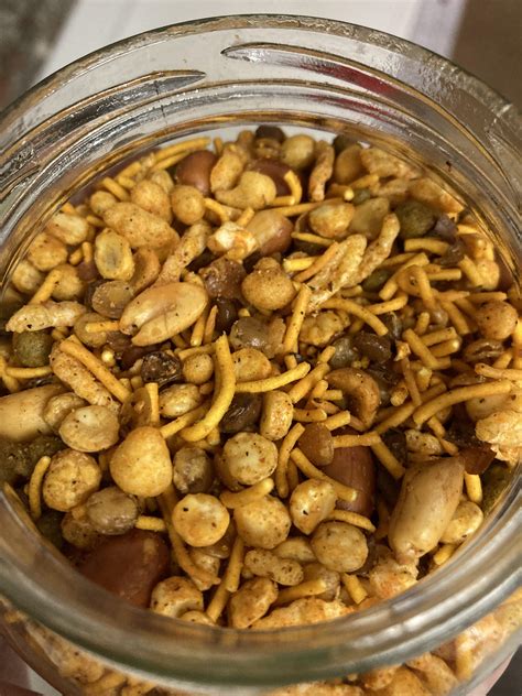 Spicy seasoned Seeds and nuts from India. What it's called and what to do with it? : r/TipOfMyFork