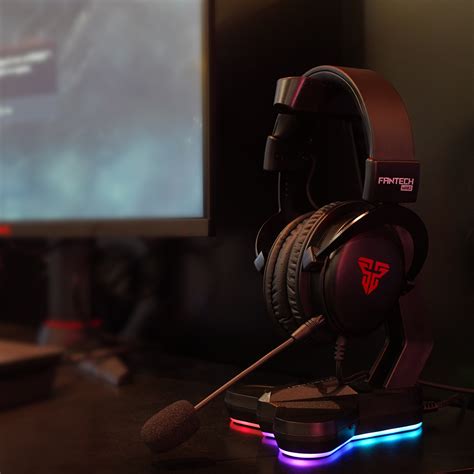 حامل سماعة الرأس FANTECH AC3001S RGB | الاردن