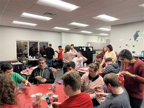 Local Adults Connection 的图像结果