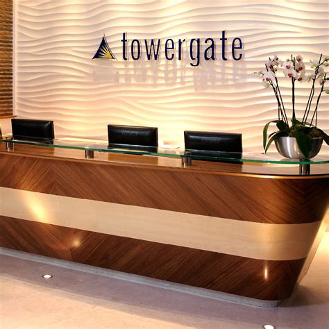 Rezultat imagine pentru Reception Desk Design