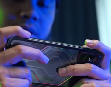 Infinix Concept Phone: Living Design & Electrochromics