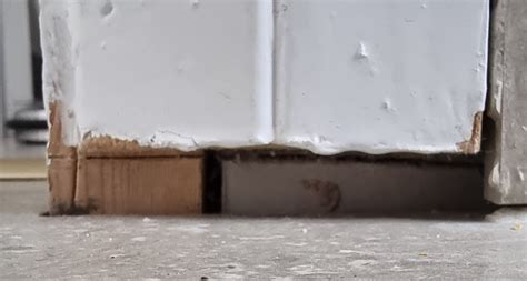 Gap between door frame & floor - Doors & Door Frames - BuildHub.org.uk