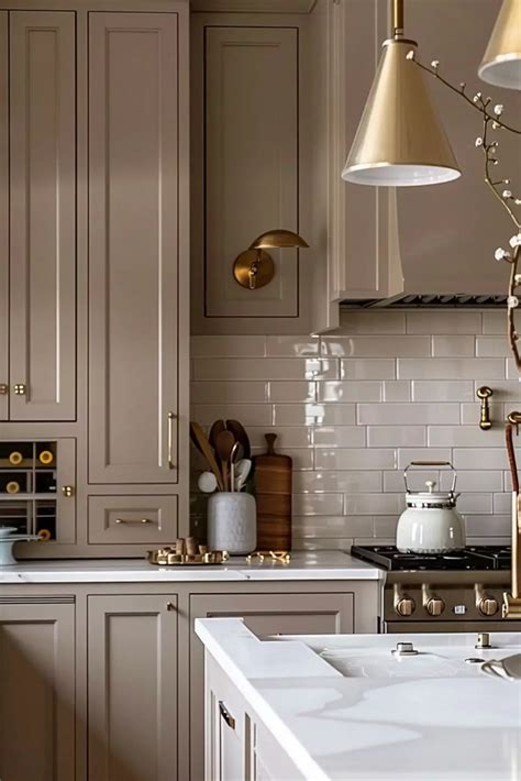 Taupe Kitchens: Simplicity Meets Luxury - Kitchen Informant | Idée déco ...
