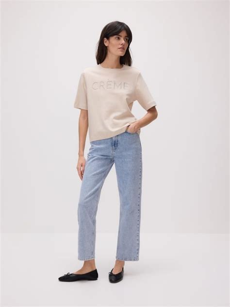 T-shirt with embroidery detailing Color beige - RESERVED - WT070-08X