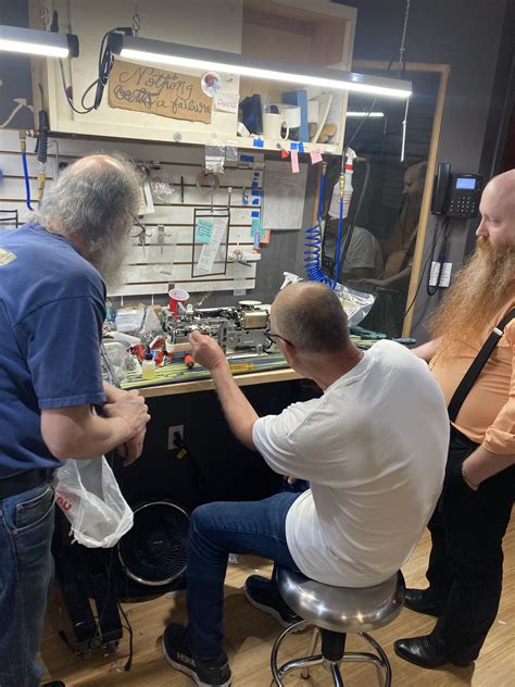 Professional Sewing Machine Repair - The Sewing Machine Shop