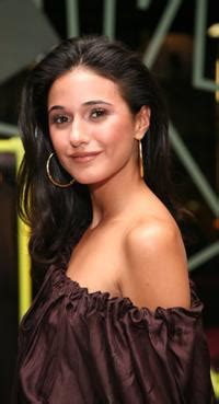 Emmanuelle Chriqui Pictures and Photos | Fandango