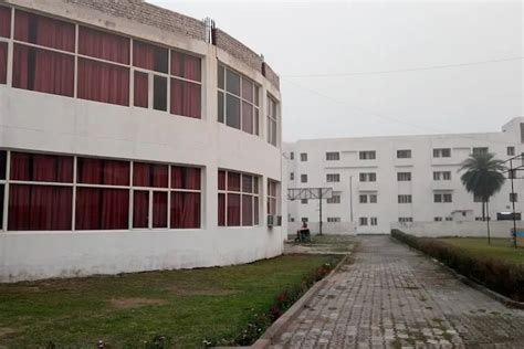 Accurate Institute of Architecture and Planning Greater Noida Campus ...