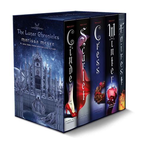 The Lunar Chronicles Boxed Set: Cinder, Scarlet, Cress, Fairest, Winter ...