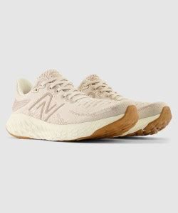 New Balance Sports Shoes - Buy New Balance Sports Shoes Online at Best ...