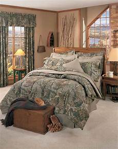 Camo Bedroom Ideas by Realtree Advantage Camo Comforter Sets Cabin And Lodge Camo Bedroom Ideas