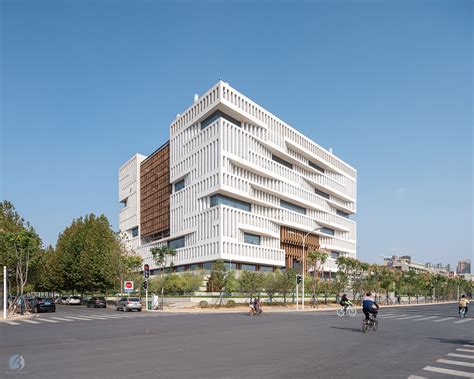 武汉理工大学的图书馆或教室环境如何？是否适合上自习？ - 知乎