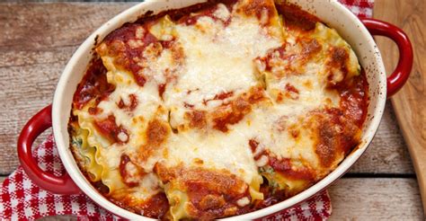 Tastee Recipe Give These Roley Poley Lasagna Rollups A  