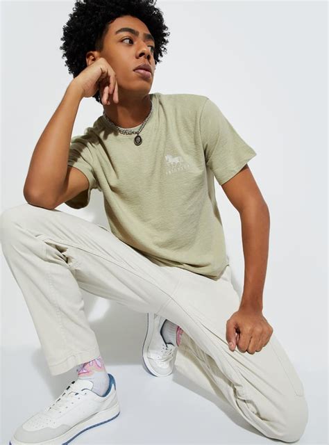 Buy URB_N Men Textured T-shirt Online at just Rs. 699.0 - 1000014726589 ...