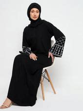 Kefiyeh Abaya – Nabia