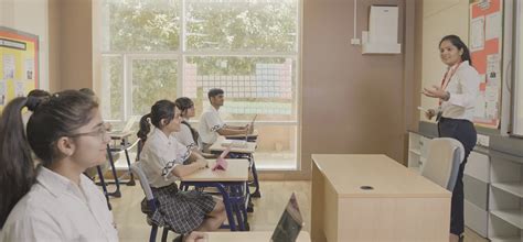 Right Curriculum in the Age of AI | Cambridge & IB Education
