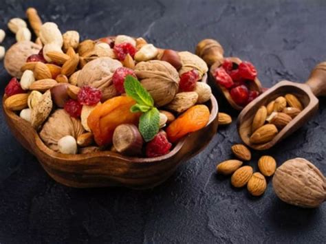 Eating 30 Grams Of Nuts Daily Can Help Keep Your Heart Healthy And Also ...