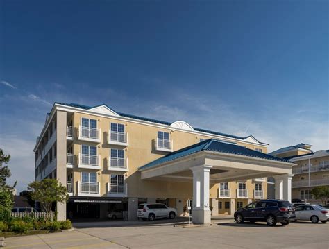 La Mer Beachfront Inn Office Photos