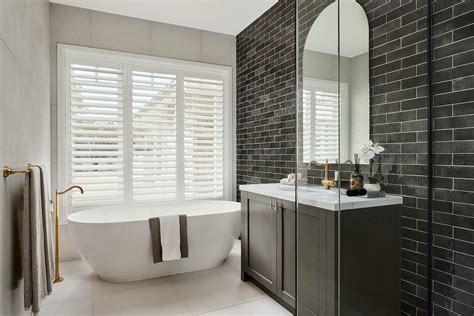 White Bathroom Window Coverings