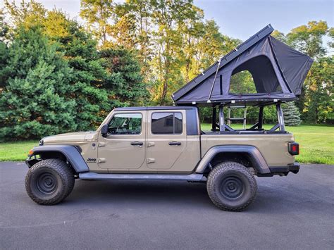 New to roof top tents | Jeep Gladiator (JT) News, Forum, Community - JeepGladiatorForum.com