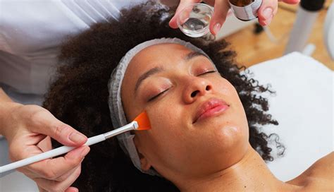 7 Must Try Remedies To Get Rid of Pitted Acne Scars - lifeberrys.com