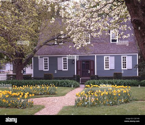 Colonial House at Williamsburg, VA Stock Photo - Alamy