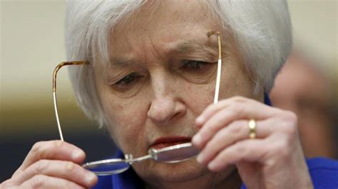 La Fed mantiene los tipos al reconocer los "riesgos" mundiales