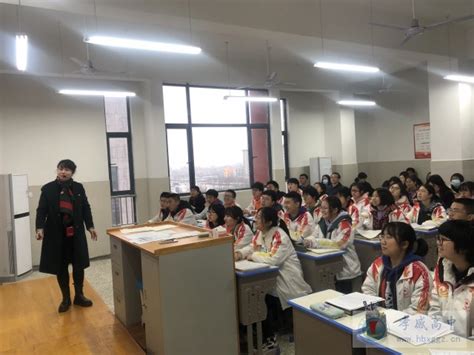 我校与湖北省孝感高中举行“优秀生源基地”签约挂牌仪式