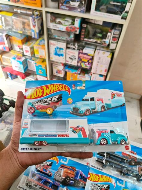 Hot Wheels SUPER RIGS | SWEET DELIVERY | BDW51