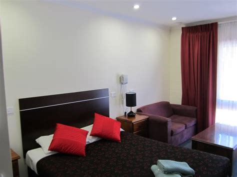 SNOWGUM MOTEL (Tawonga South) - Hotel Reviews, Photos, Rate Comparison ...