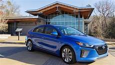 hyundai us hyundai donates ioniq hybrids to u s national park hyundai us hyundai donates ioniq hybrids to u s national park