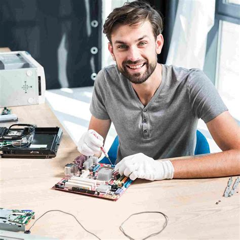 Exploring the Benefits of Internship for ECE Students