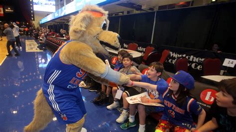 New York Knicks Mascot