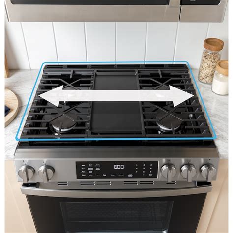 GE 30-in 5 Burners 5.3-cu ft Self & Steam Cleaning Freestanding Natural ...