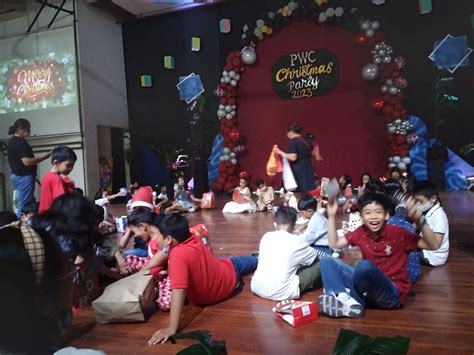 PWC Basic Education Department's Christmas Party - Philippine Women's ...