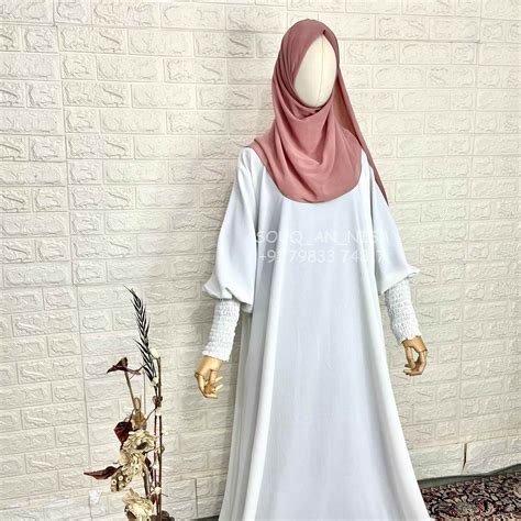 Basic Abaya With Smocked Sleeves – Souq an nisa