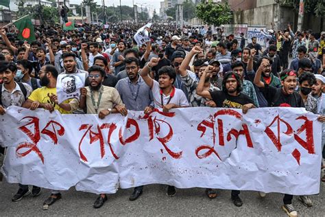 Students renew Bangladesh protests