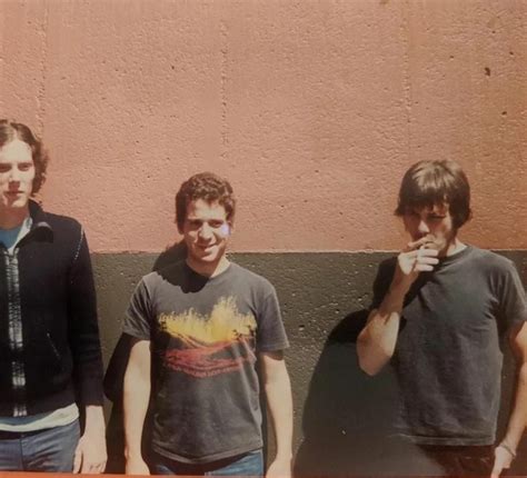 THE TWINS / ROMANTICA (EN ESPAÑOL) - Duster - LETRAS.COM