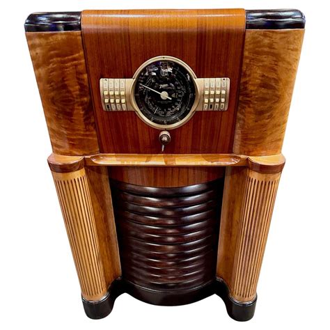 Zenith 1939 Art Deco model 12S370 Streamline 12 Tube Bluetooth Restored ...