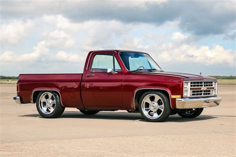 1986 Chevy Silverado Lowered