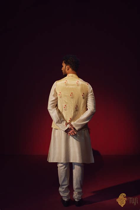 Gold Tissue Sadri with Off-white Kurta Suit Set - Tilfi