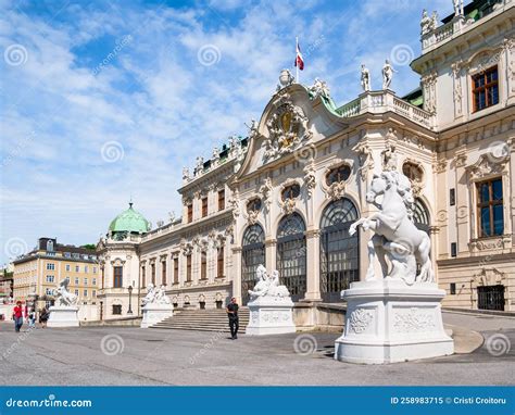 View with Belvedere Palace (Schloss Belvedere) Built in Baroque ...