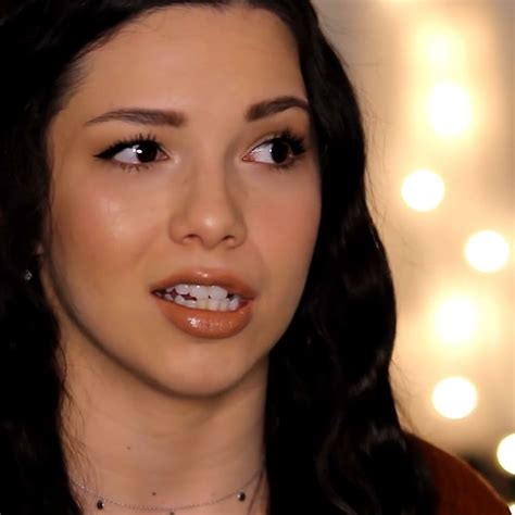 Rezultat imagine pentru Directing Model ASMR