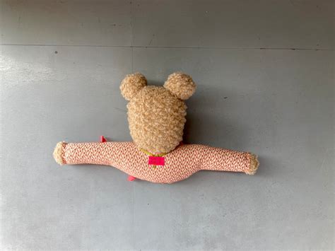 ABAN DONE DOLL Put Con Mira | circo/display