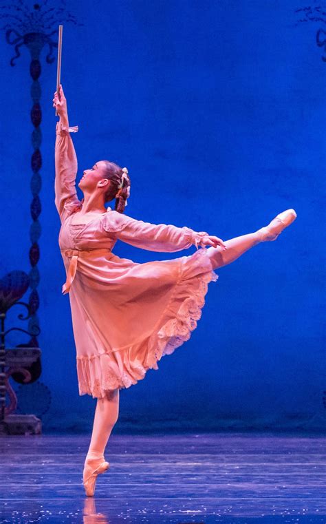 Chicago Dance Review: THE NUTCRACKER (Joffrey) - Stage and Cinema