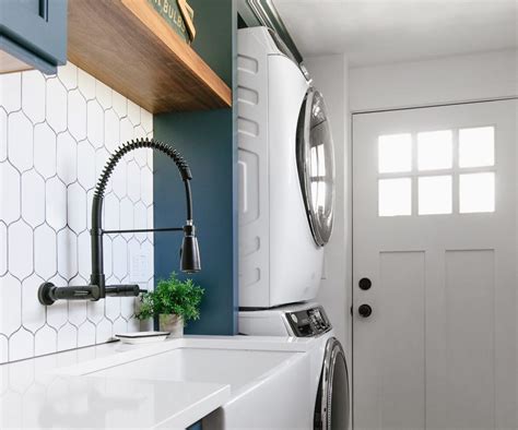 Modern Laundry Room Sinks
