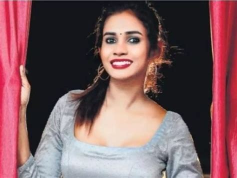 केरल की ट्रांसजेंडर मॉडल दुनिया में भारत का प्रतिनिधित्व करने जा रहीं ...