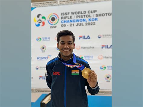 Aishwary strikes gold in Men's 50m Rifle 3 Positions at Changwon ...